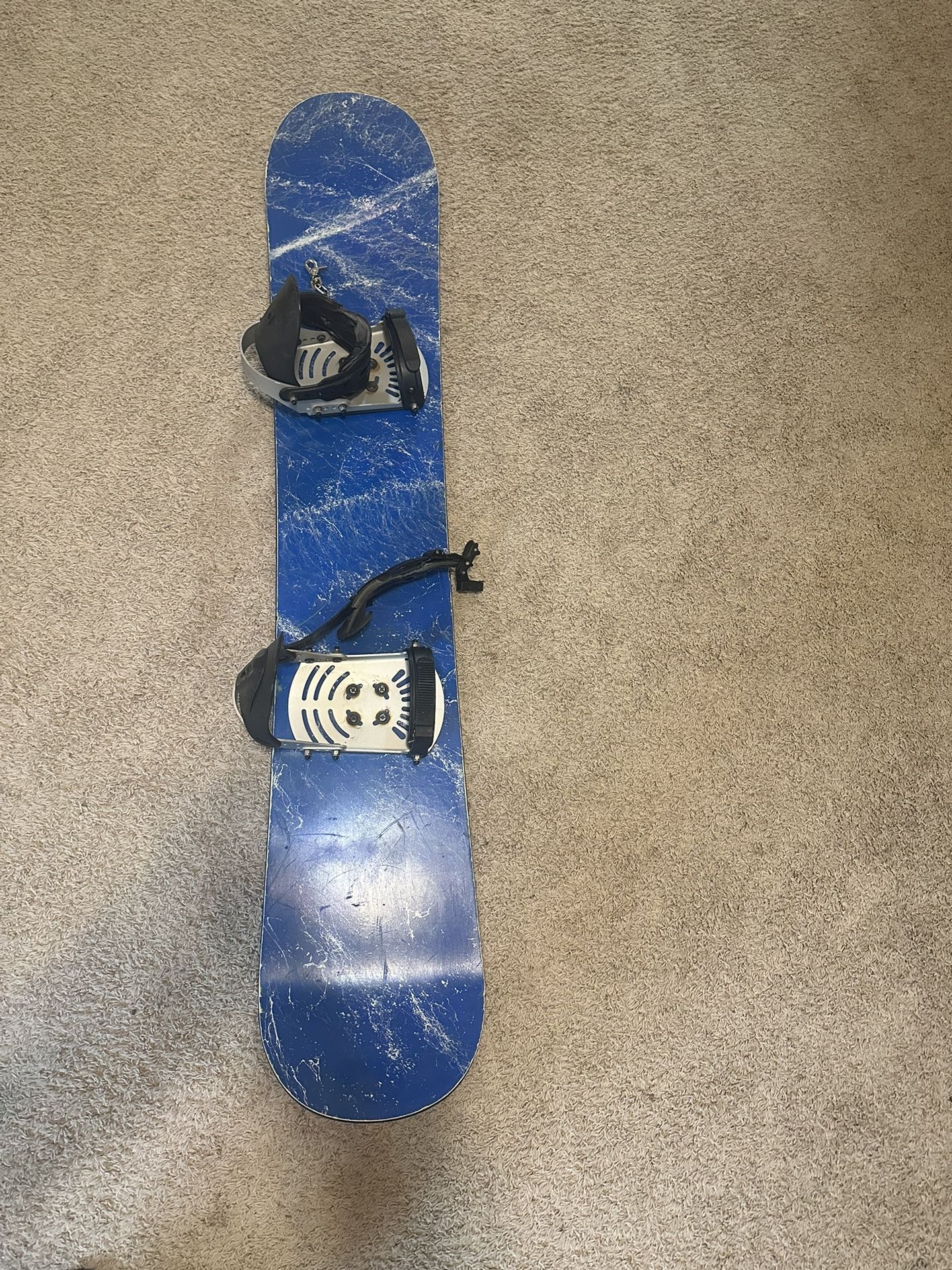 152 Snowboard With Bindings for Sale in Yacolt, WA OfferUp