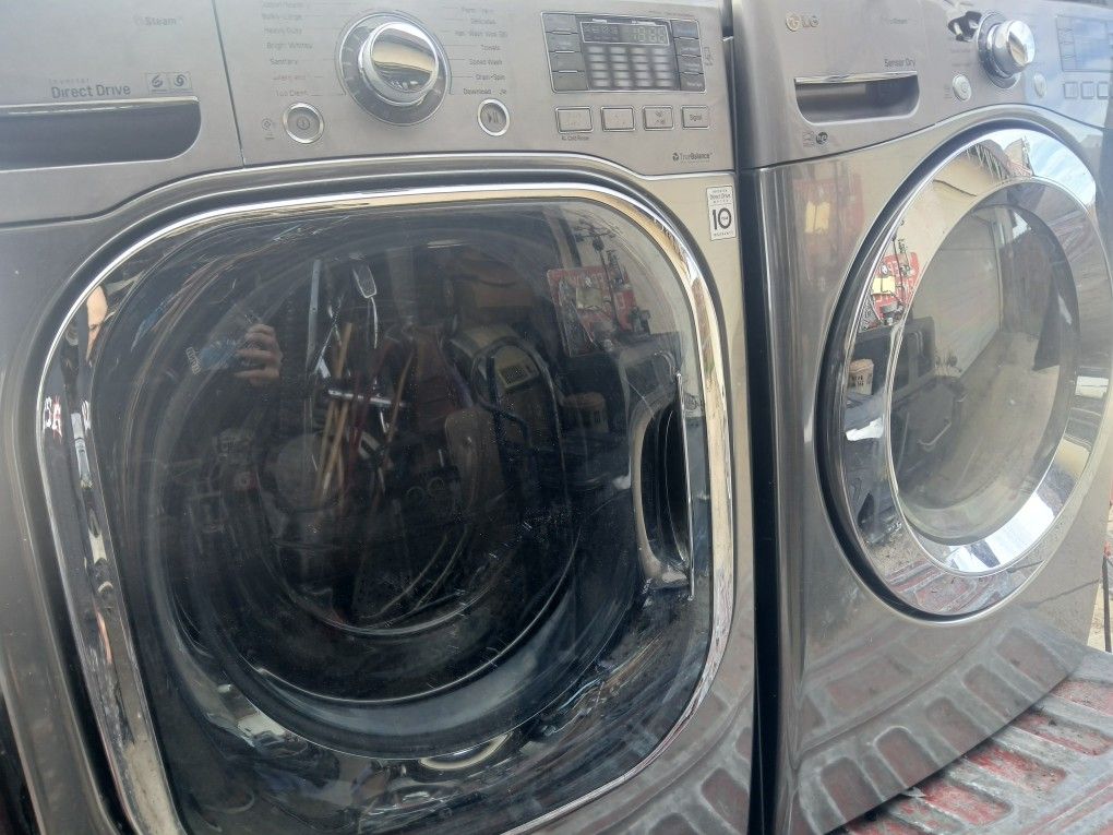 LG Front Washer And Dryer