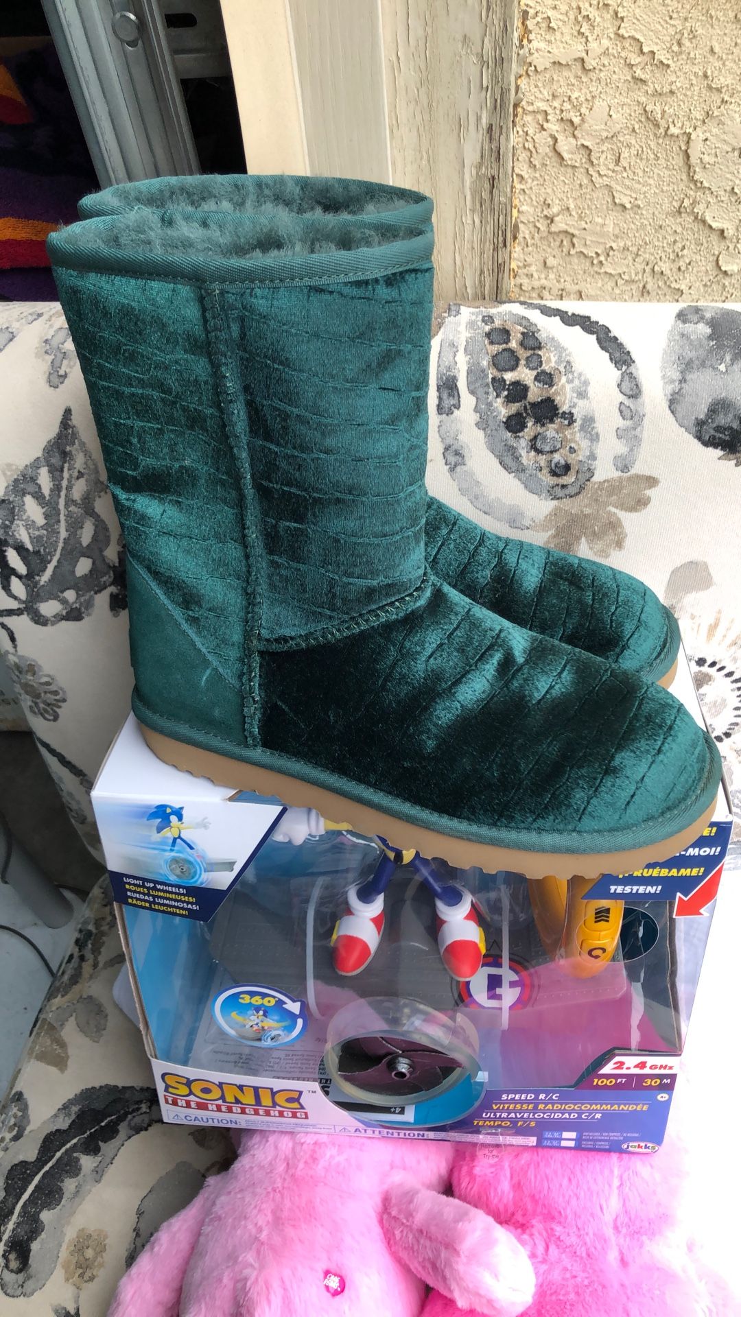 Uggs 20 $