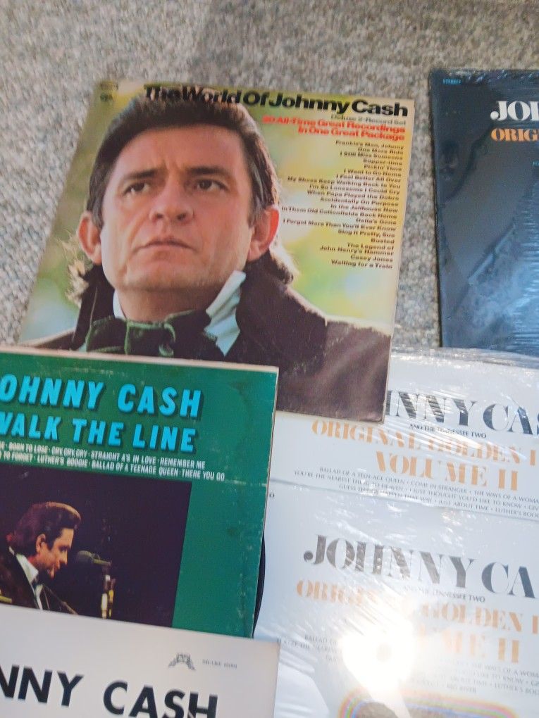 Verity Of Country Vinyl Records Elvis ..jonny Just To Name A Few