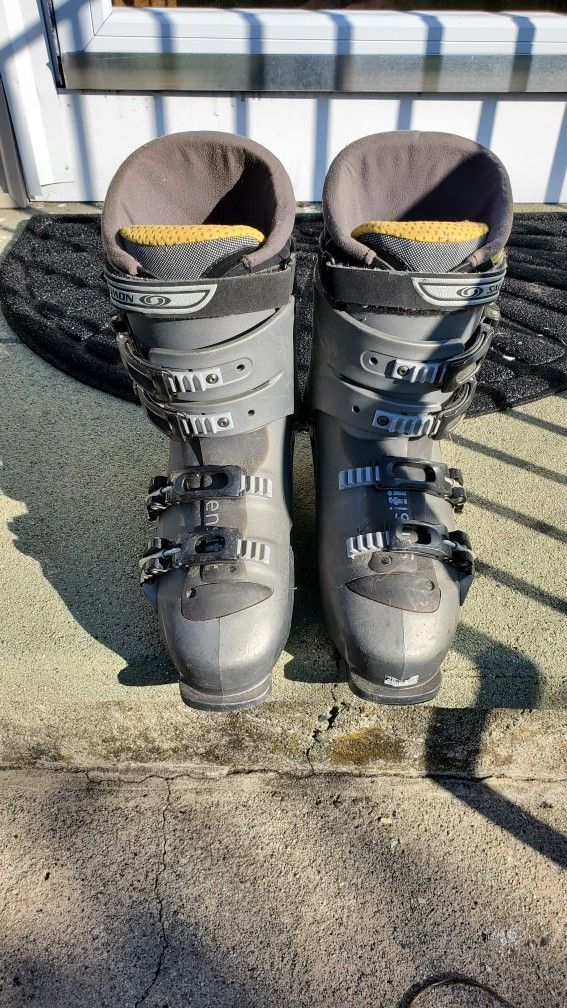 Salomon Sensifir Ski Boots