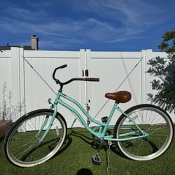 Girls beach cruiser