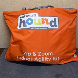 Outward Hound Zip & Zoom Indoor Agility Kit and Sweetypet Paw Hide