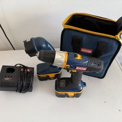 Ryobi Cordless Drill W/ Charger, Battery, Flashlight And Bag. 