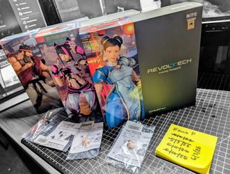 Revoltech Amazing Yamaguchi Kaiyodo
Street Fighter w/ Bonuses
