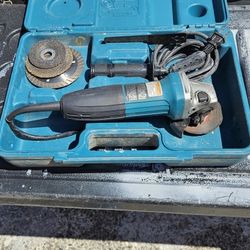 Makita 4 In Grinder
