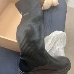 Dream pair Boots For Women size 8.5