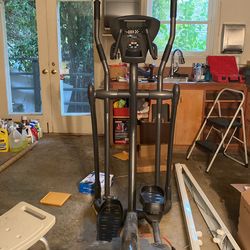 Smooth Fitness Elliptical