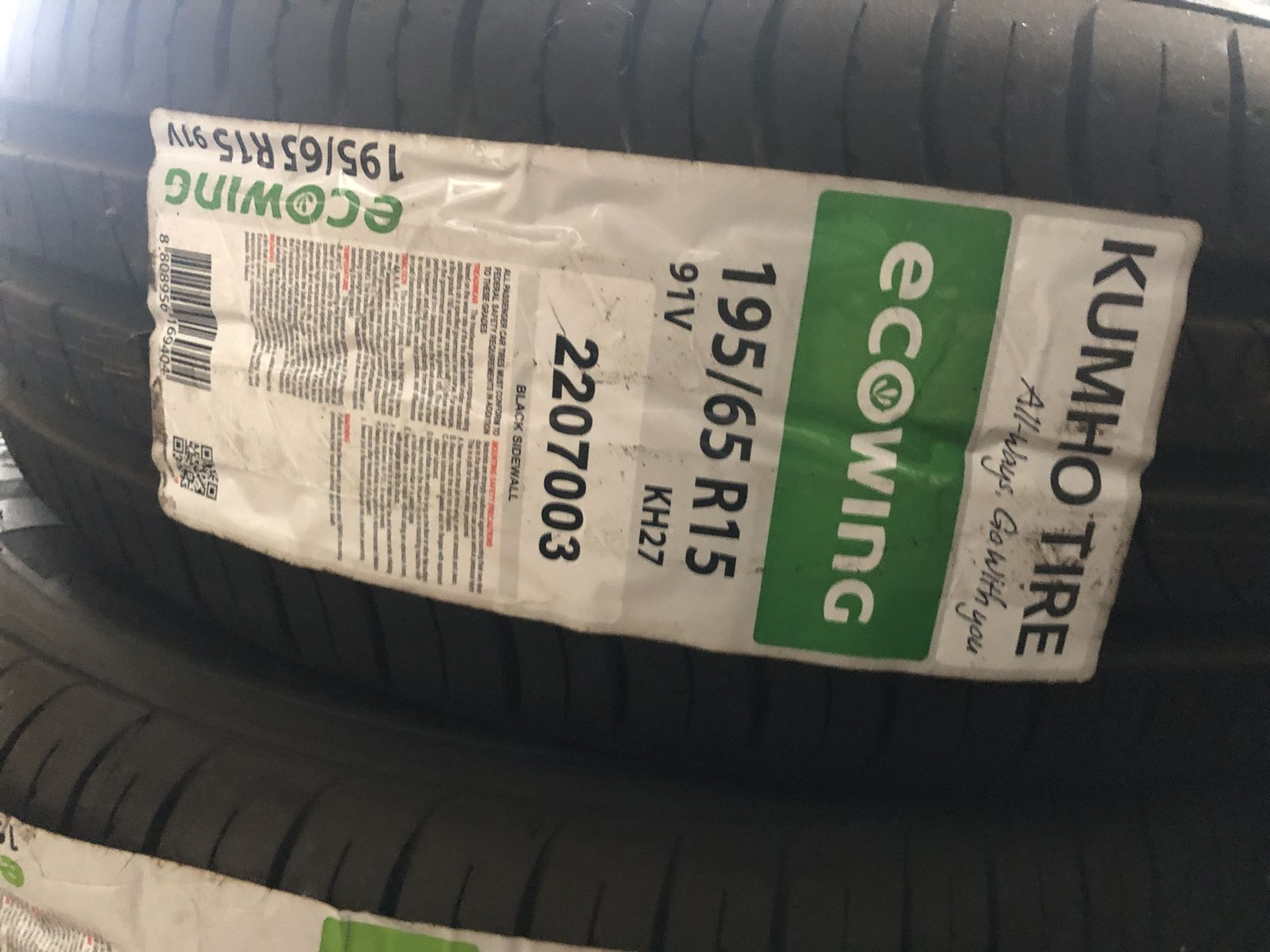 Brand New Tires (1) Kumho KH27 (195/65R15) (Single) ($72)