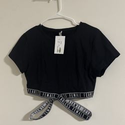 Women’s Athletic Crop Top Size L-BRAND NEW TAGS ON