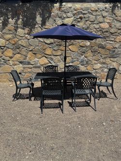 Gorgeous heavy weight metal 8 piece Patio Set , heavy weight metal, umbrella, cushions, $675 FIRM, West