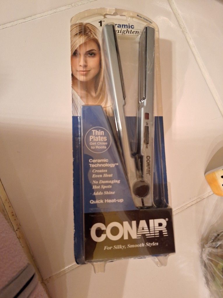 Conair 1" Ceramic Hair Straightener 