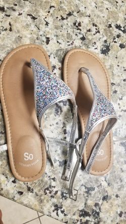 Girls shoes