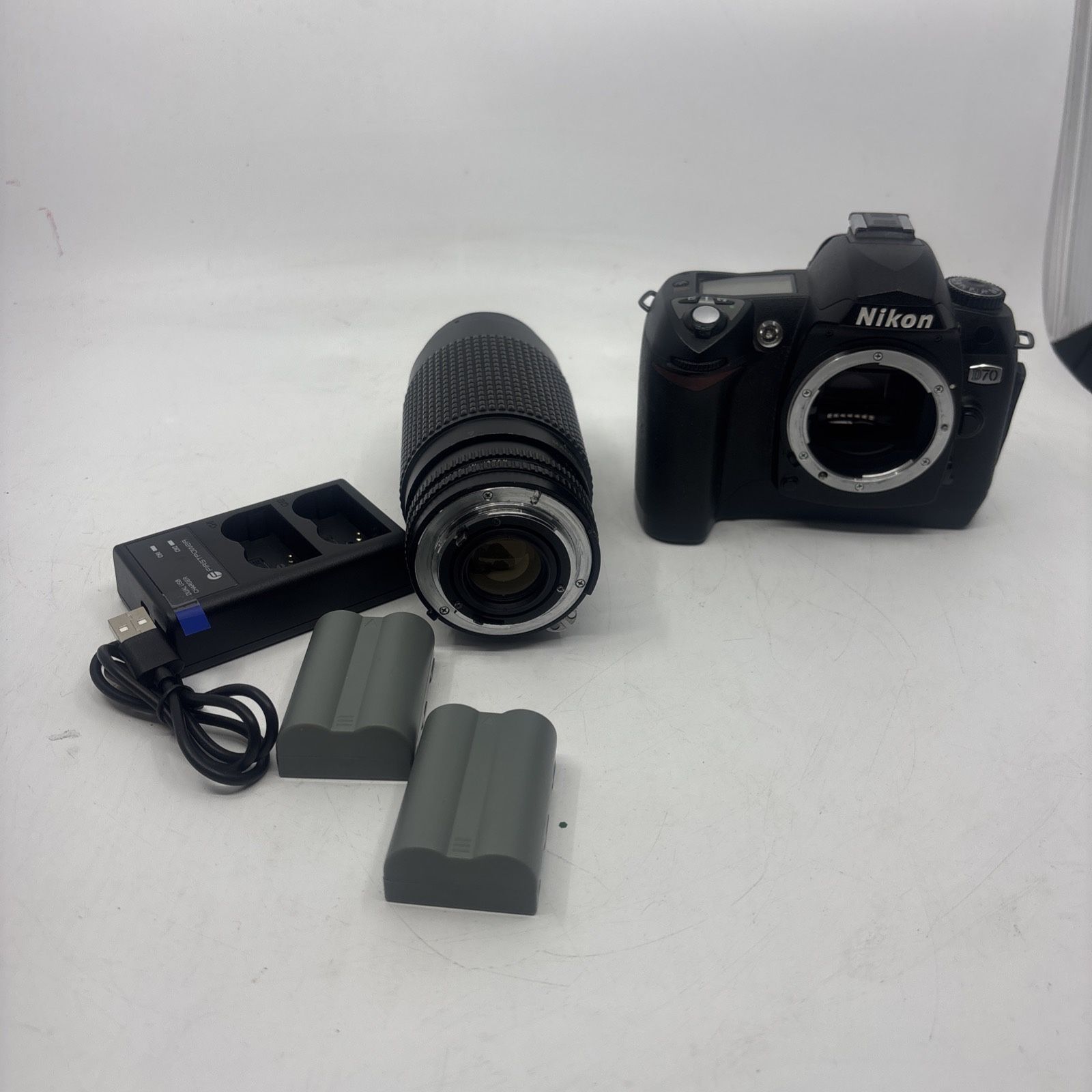 Nikon D70 6.1MP Digital SLR Camera w/ at-x 50-250mm 4-5.6 lens, 2 new batteries