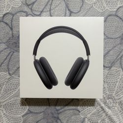 Midnight Black AirPod Max 