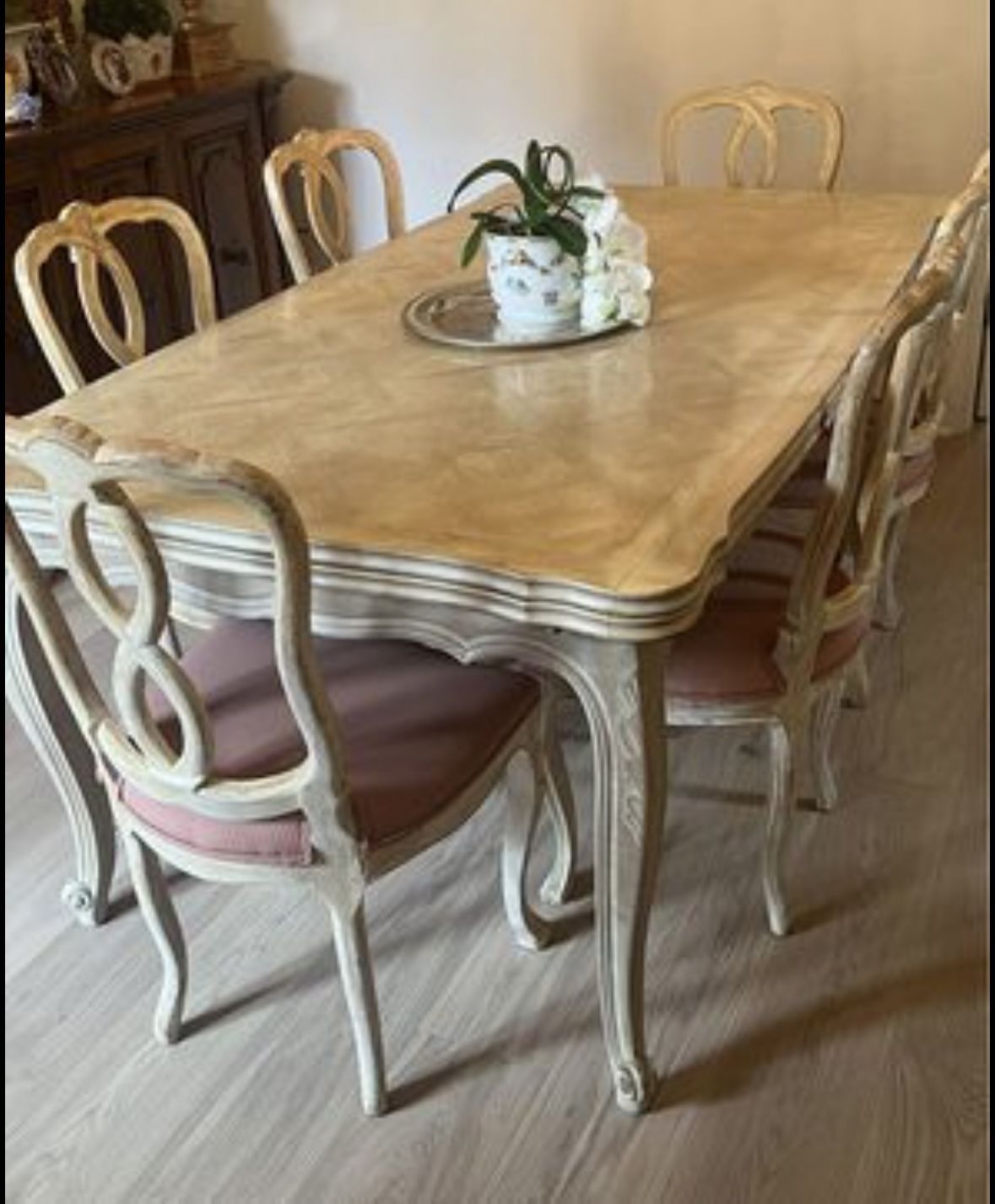 Antique Dining  Table And Chairs