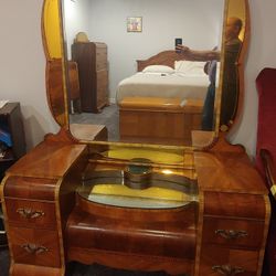 Vintage Art Deco Waterfall Bakelite Full Bedroom Set