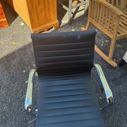 Rolling desk Chair 
