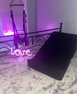 Couples swing and liberator pillow