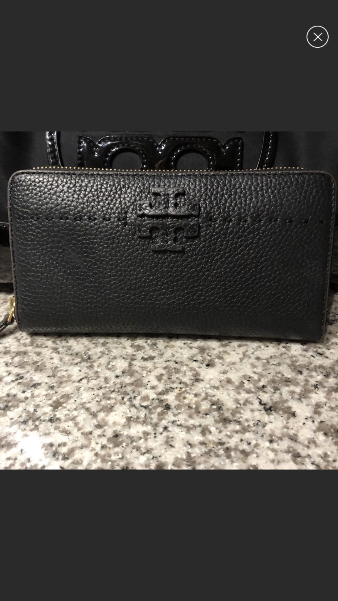 Tory Burch Leather Like New Wallet