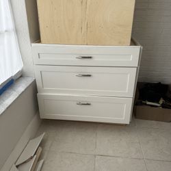 36” Lower Shaker Kitchen Cabinet