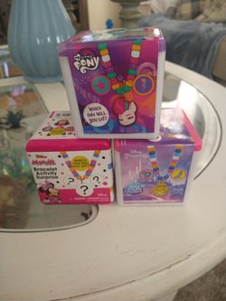 Bracelet Surprise Activity