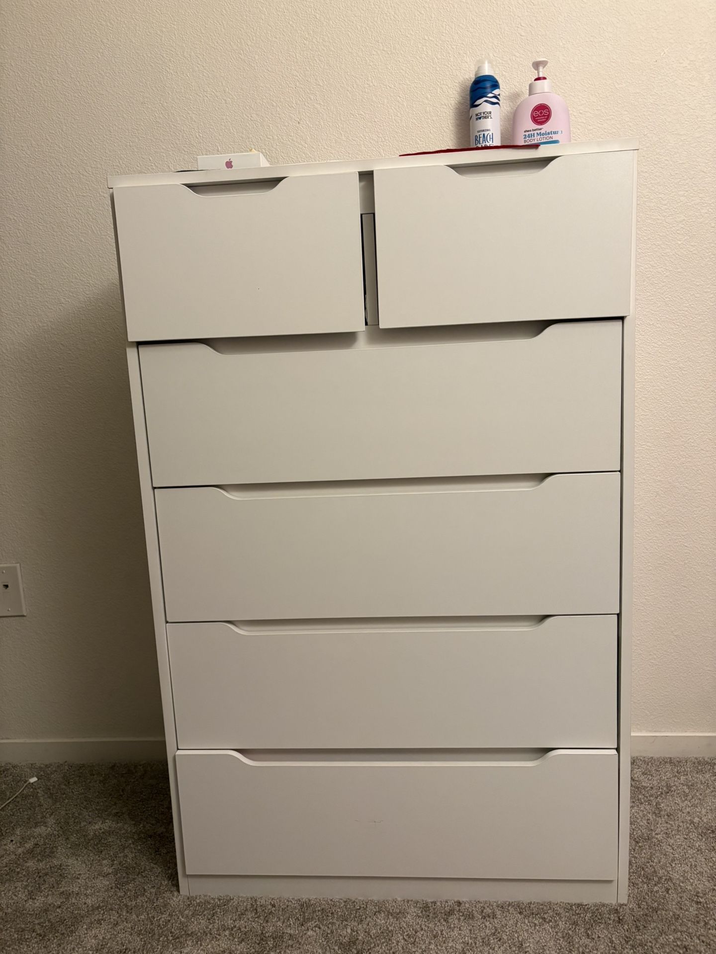 6 drawer white dresser