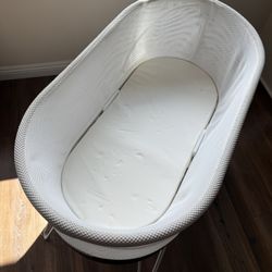 Snoo Bassinet (Happiest baby)