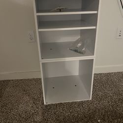 White Storage Shelf / Small Bookshelf