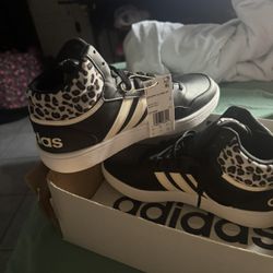 Adidas Size 10 New 