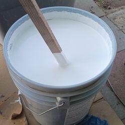 SPECIAL WHITE PAINT INTERIOR..SHERWIN WILLIAMS  BRAND  $90 A BUKET 5 GAL. FIRM PRICE