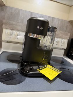 The selected region shows a black Mr. Coffee 3-in-1 Single-Serve Frappe, Iced, and Hot Coffee Maker and Blender