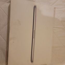 Like New MacBook Pro 13 Touchbar 2017-2018