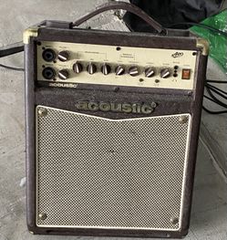 Acoustic A20 Combo Amp