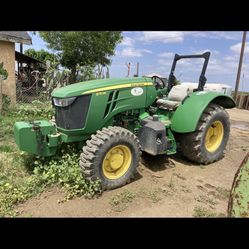 John Deere Tractor 