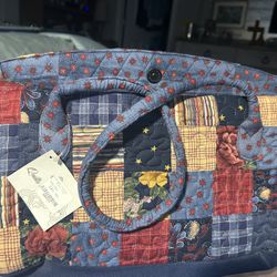 Quilted Brand New.. Never Used…Donna sharp Design…original Price On Tag Is $45.99…blue, Reds, Blue Quilted Inside
