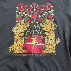Junk gypsy Tshirt Size Large