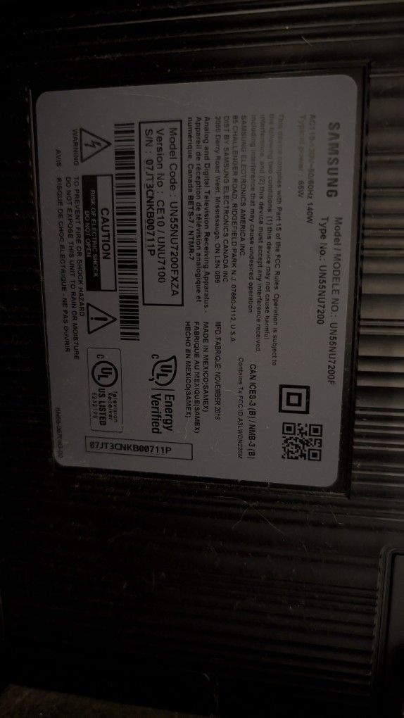 Samsung TV Model UN55NU7200F With Stand
