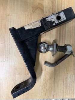 Reese 2” receiver hitch with 8” drop