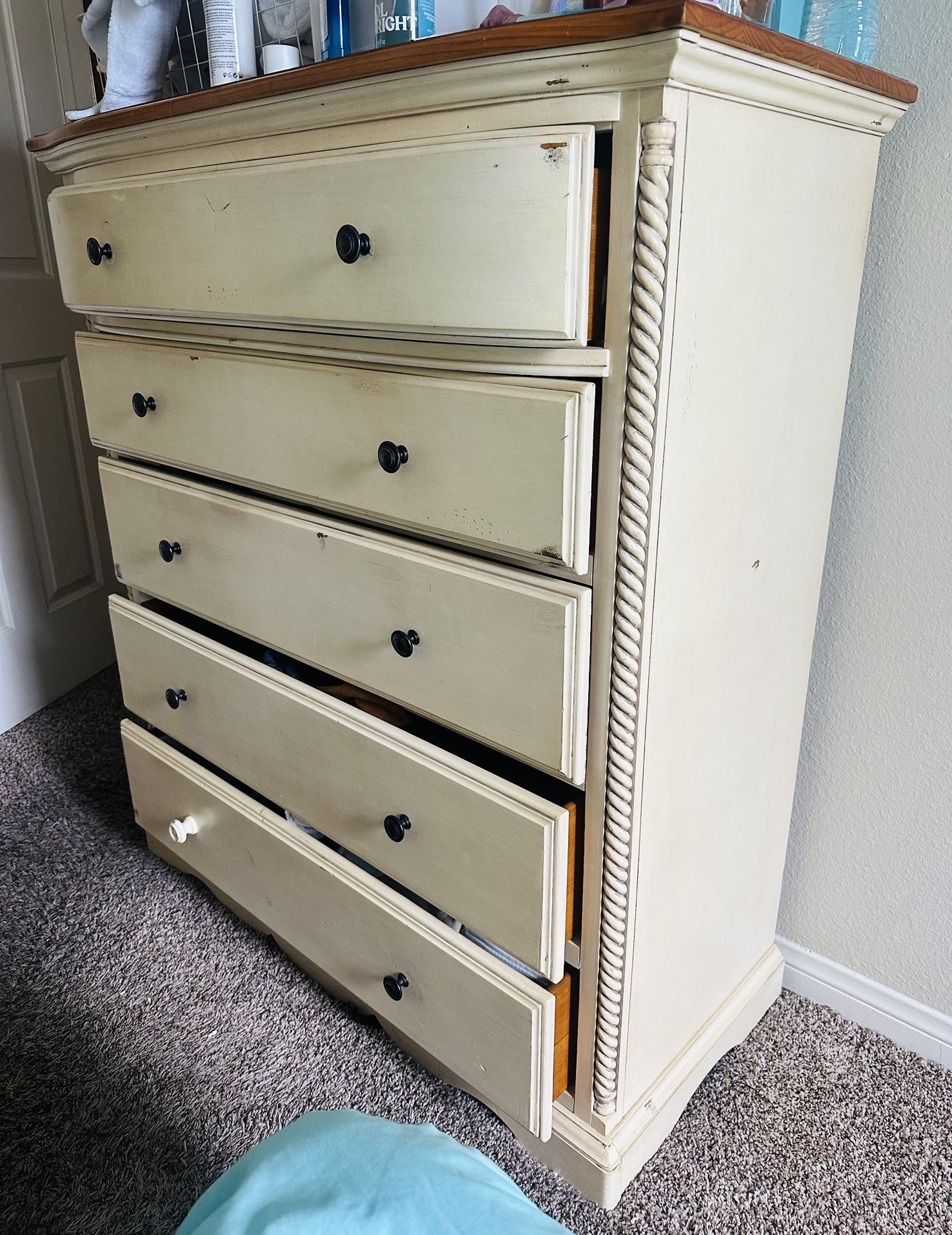 White Wood Dresser