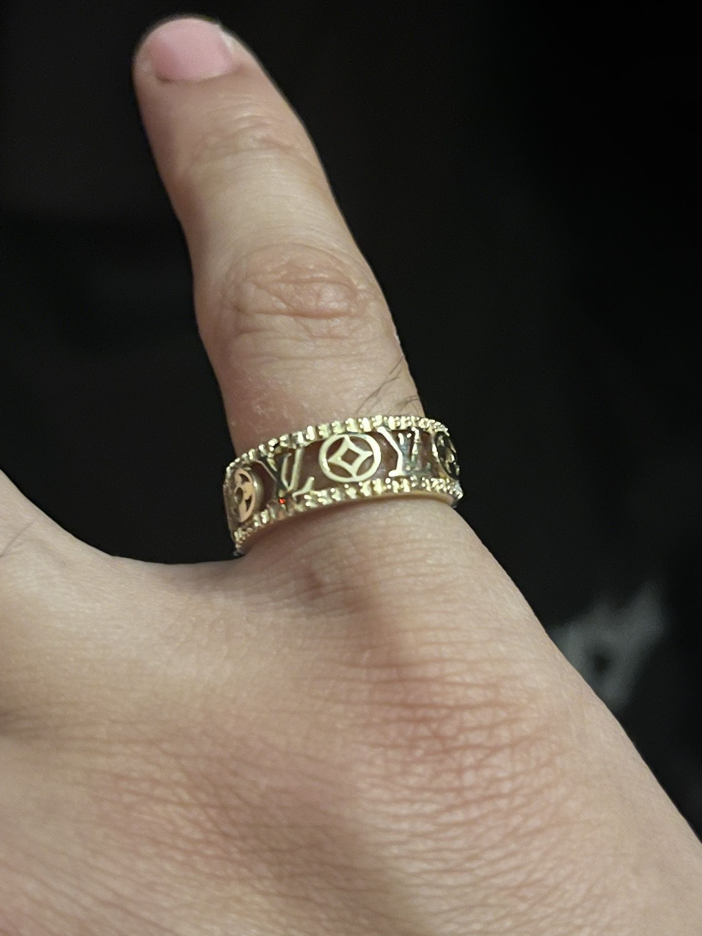 10k Gold Luxury Ring