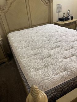Latex Memory Foam Hybrid Mattresses and Boxspring Queen