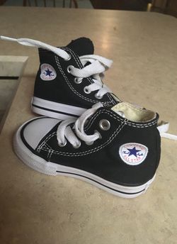 Converse high tops excellent condition size 4