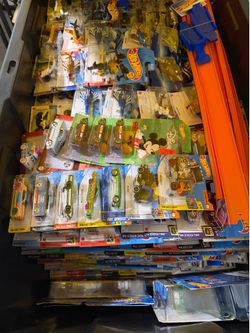 Mainline Bulk Lot 570 cards