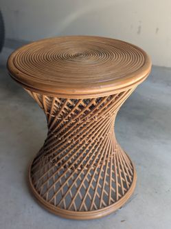 Rattan Accent Table – Handwoven Pencil Reed, 20"x20"x23