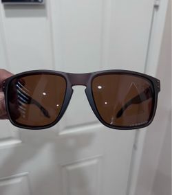 Oakley Holbrook XL sunglasses new