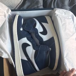 Midnight navy Jordan 1 Sz 10