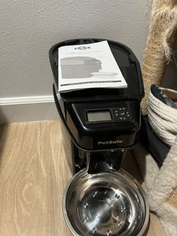 PETSAFE Automatic Feeder