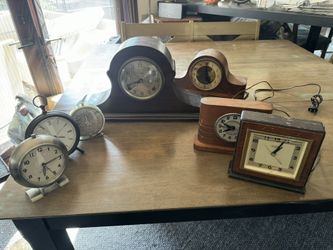 7 Unique Clocks 