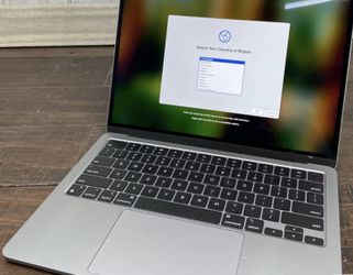 Macbook Air M2 2022 With 16gb Ram 512 Hard Drive 100% Working